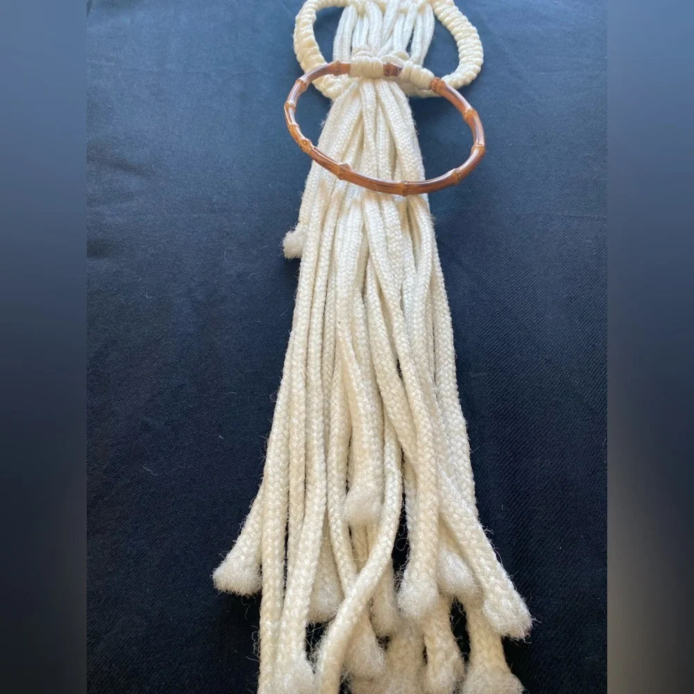 Vintage Macrame Cord Twine Owl Wall Hanger Towel holder!